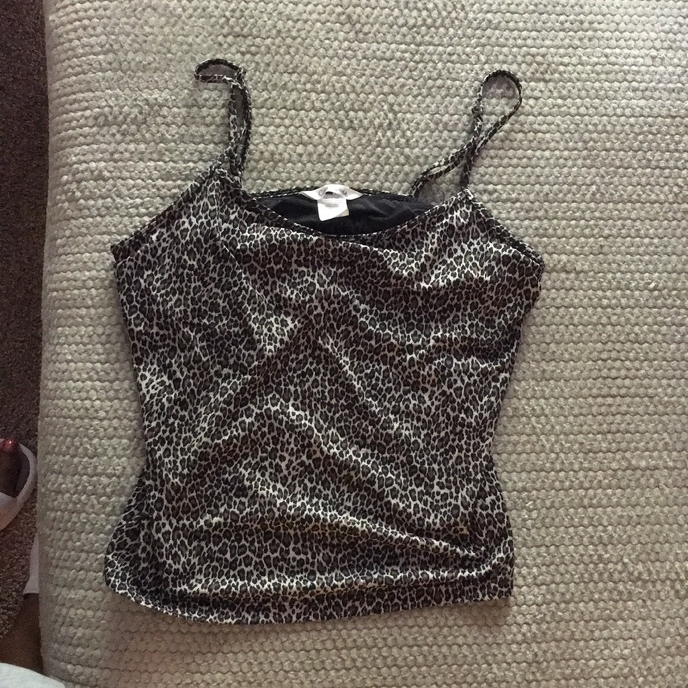 Tops - Picture 6 of 6